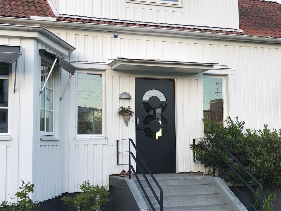 Slik monterer du ei ytterdør